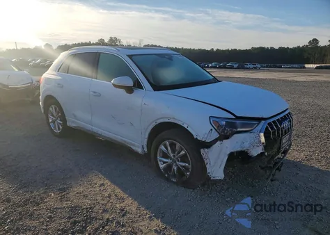 2025 Audi Q3 Premium S Line 45 z USA, uszkodzony, nr VIN WA1DECF38S1045216